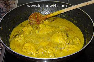 Masak Ayam Goreng Lengkuas