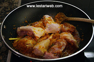 Ayam Dimasak Bumbu Rujak