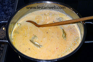 Memasak Gulai Rebung
