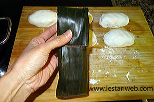 Membungkus Lepek Binti3