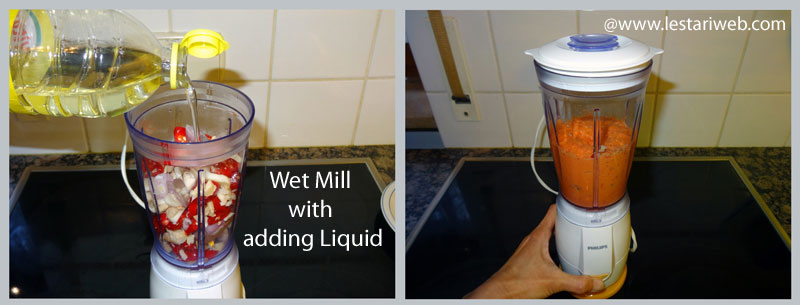 Memblender Bumbu Dengan Bantuan Minyak