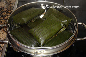 Mengukus Lepek Binti