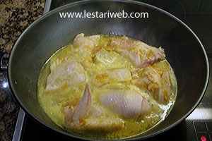 Ungkep Ayam Goreng Terasi
