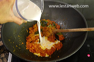 Santan Ayam Bumbu Pecel