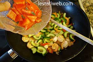 foto mentimun acar kupang dimasak