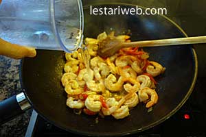 foto udang acar kupang dimasak