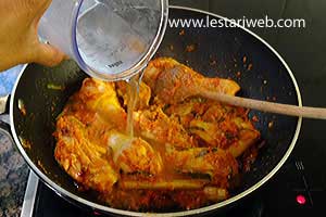 Air Untuk Masak Woku