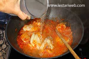 Air Untuk Rajang Ayam