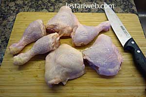 Potongan ayam untuk resep ayam begana