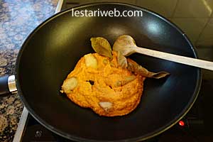 foto bumbu ayam begana ditumis