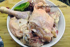 Ayam Bumbu Hijau Dimarinade