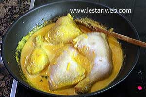 Ayam Dimasak Bumbu Pecel