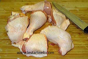 Ayam Dipotong Potong