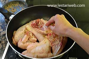 Ayam Kalasan Dilumuri Bumbu