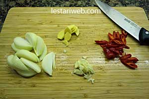 Ayam Nanas Tumis Tauco Step 2