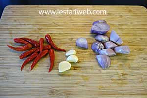 Ayam Raci Cili Padi Step 1