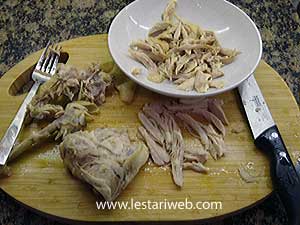 Ayam Suwir Laksa Bogor