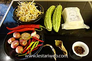 Bahan Oseng Oseng Tahu Pare