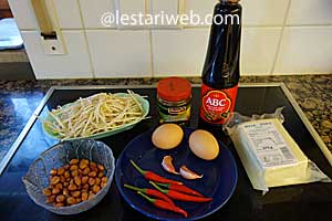 Bahan untuk masakan Tahu Tek surabaya 