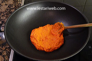 Menumis Bumbu Halus Pecak Ayam