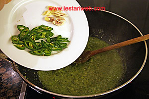 Bumbu Iris Ayam Banda