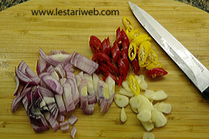 Bumbu Iris Ayam Kemangi