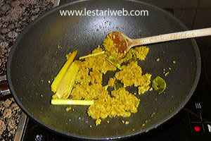 Bumbu Tumis Opor Kutai