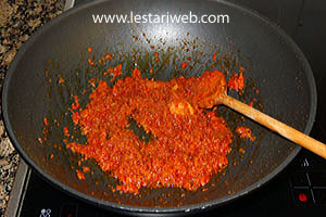 Bumbu Tumis Pelalah Manuk