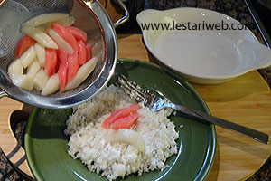 Cenil Dibalut Kelapa