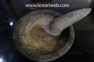 Cooking Soto Mi step 4