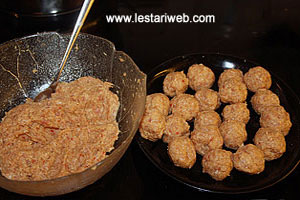 Daging Bakso Masak Sengkuang