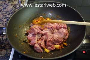 Daging Dimasak Besengek