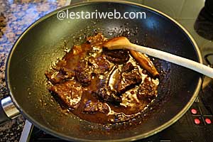  Masak Daging Iris Manis Step 12