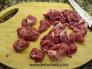 Daging Kambing Untuk Mezubi