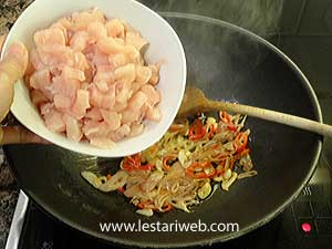 Fillet Ayam Tumis Sawi