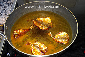 Ikan Asin Nasi Tempong