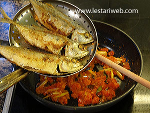 Ikan Goreng Garo Rica