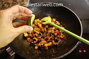 Masak Ikan Goreng Tumis Terong Step 12