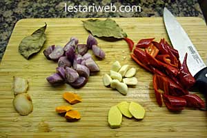 Katupek Sayua Step 1