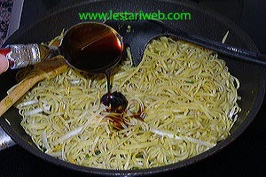 Kecap Untuk Mie Goreng Pedas