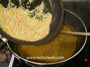 Kelapa Sangrai Daging Kebuli