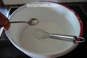 Kembang Goyang Step 2