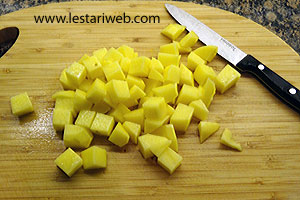 Kentang Potong Dadu
