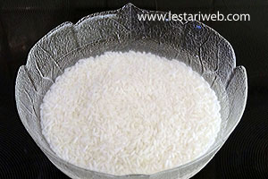 Ketan Putih Direndam