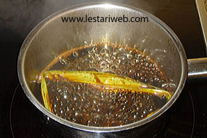 Larutan Gula Untuk Wajik