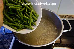 Lontong Pecel Step 2