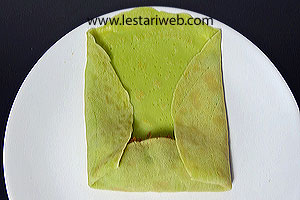 Melipat Kulit Dadar Gulung