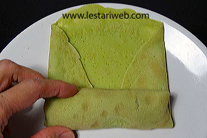 Melipat Kulit Dadar Gulung