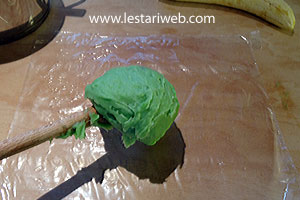 Membentuk Pisang Ijo.jpg