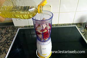 Memblender Bumbu Sambal Udang